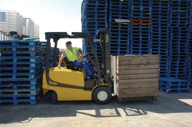 Yale ERP22-35VL Forklift