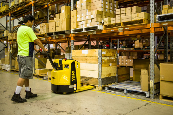 Yale MP20 Pedestrian Pallet Truck