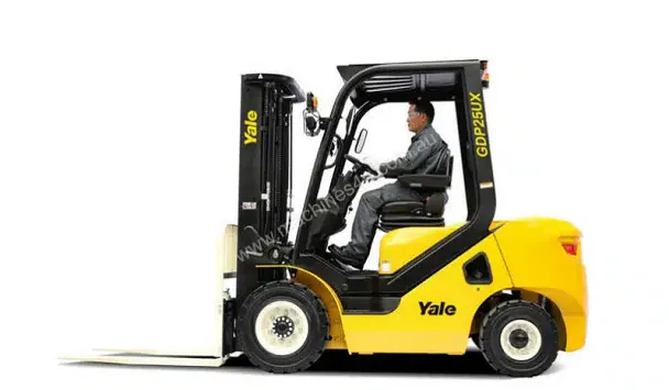 Yale 2 5T UX Counterbalance Forklift 34695766.l 798x466 2.jpg